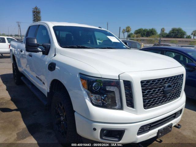  Salvage Nissan Titan