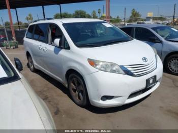  Salvage Toyota Sienna