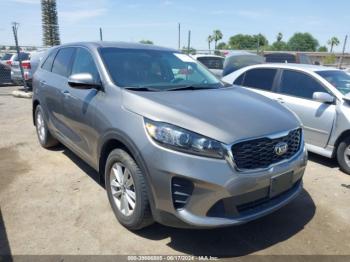  Salvage Kia Sorento