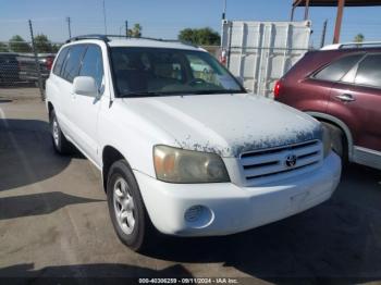  Salvage Toyota Highlander