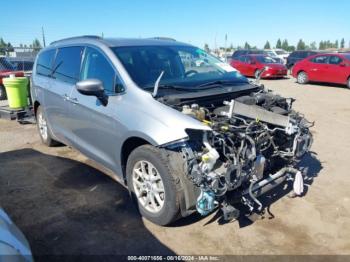  Salvage Chrysler Voyager