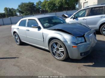  Salvage Chrysler 300