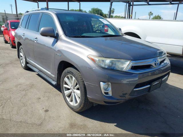  Salvage Toyota Highlander