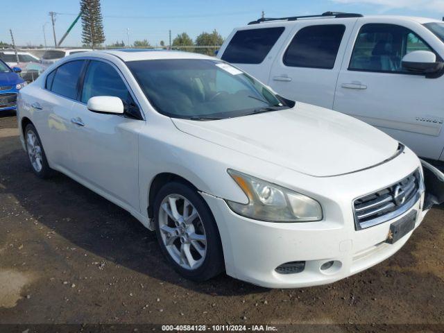  Salvage Nissan Maxima