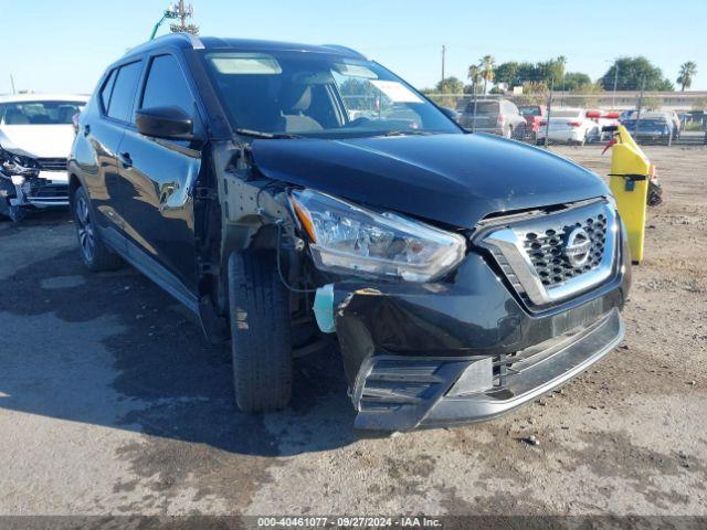  Salvage Nissan Kicks