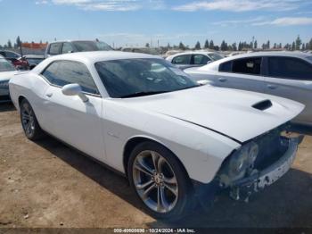  Salvage Dodge Challenger