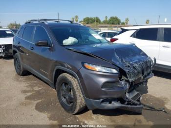  Salvage Jeep Cherokee