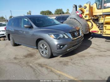  Salvage Nissan Pathfinder