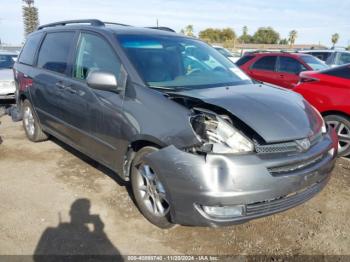  Salvage Toyota Sienna