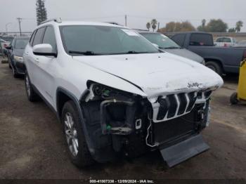  Salvage Jeep Cherokee