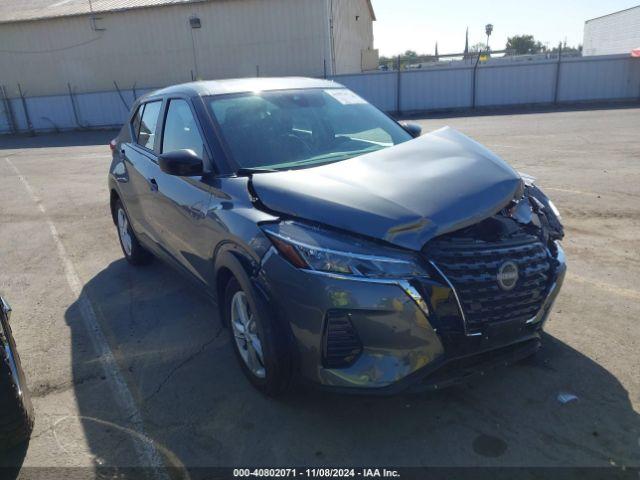  Salvage Nissan Kicks