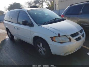  Salvage Dodge Grand Caravan