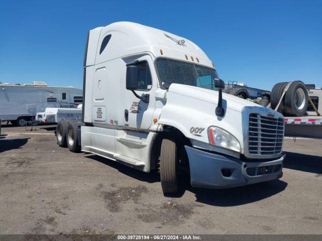  Salvage Freightliner Cascadia 125