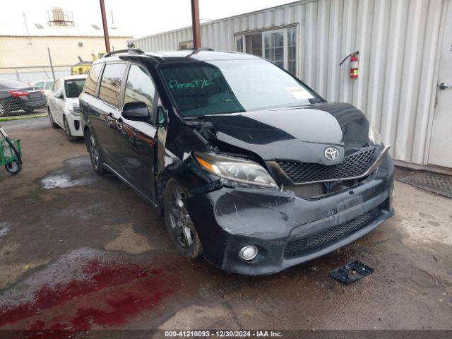  Salvage Toyota Sienna