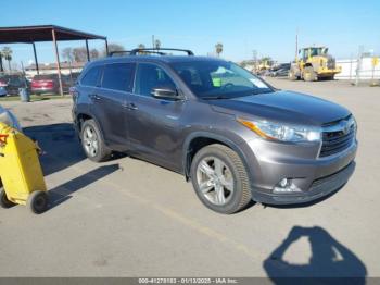  Salvage Toyota Highlander