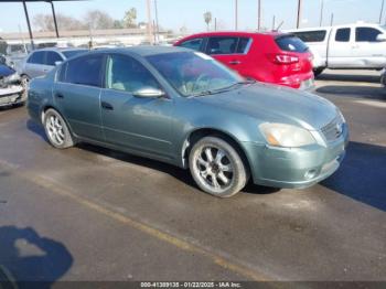  Salvage Nissan Altima