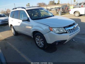  Salvage Subaru Forester