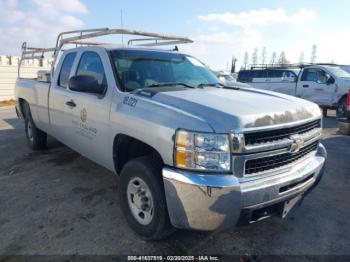  Salvage Chevrolet Silverado 2500