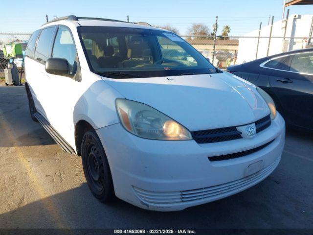  Salvage Toyota Sienna