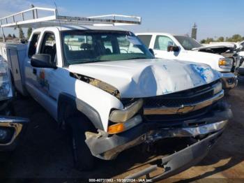  Salvage Chevrolet Silverado 2500