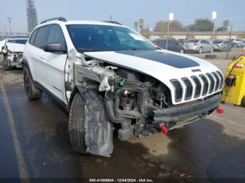  Salvage Jeep Cherokee