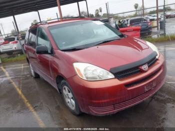  Salvage Toyota Sienna