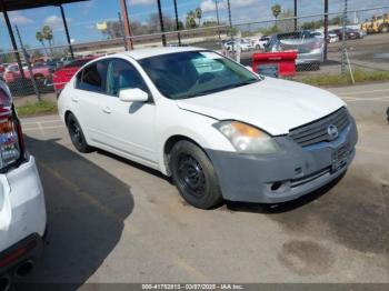  Salvage Nissan Altima