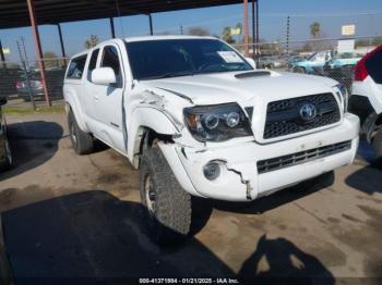  Salvage Toyota Tacoma