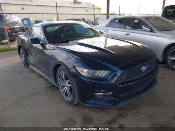  Salvage Ford Mustang