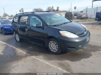  Salvage Toyota Sienna