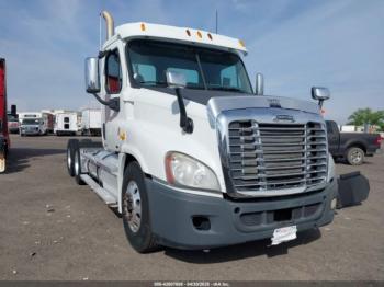  Salvage Freightliner Cascadia 125