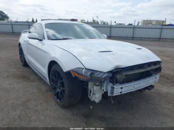  Salvage Ford Mustang