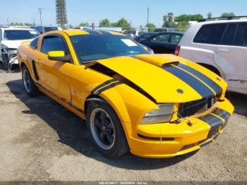  Salvage Ford Mustang