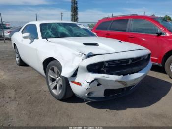  Salvage Dodge Challenger