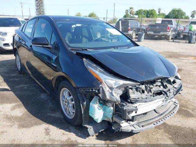 Salvage Toyota Prius