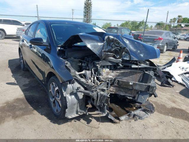  Salvage Kia Forte