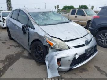  Salvage Toyota Prius
