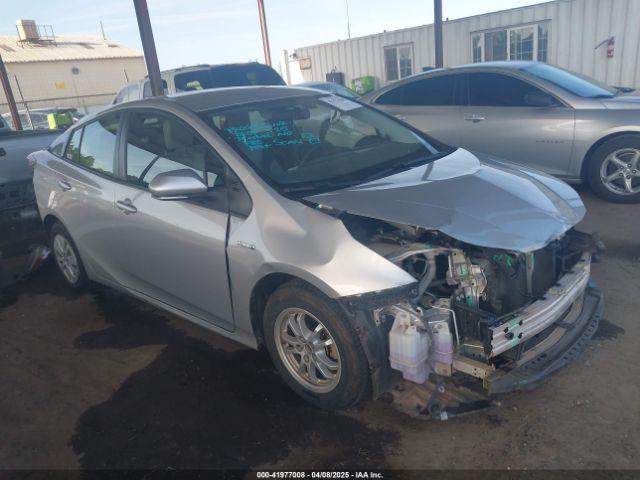  Salvage Toyota Prius