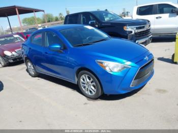 Salvage Toyota Yaris
