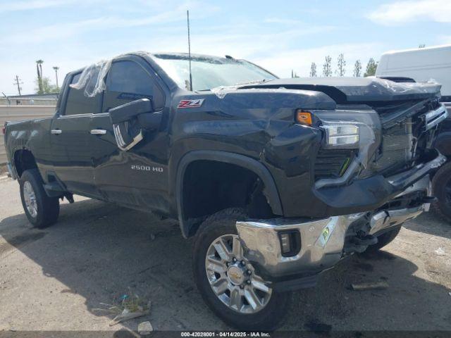  Salvage Chevrolet Silverado 2500