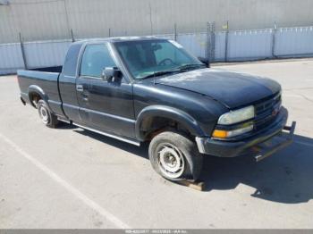  Salvage Chevrolet S-10