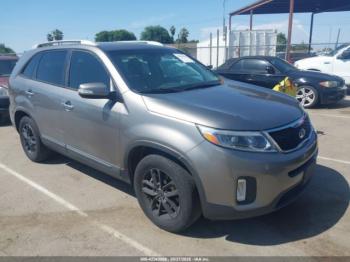  Salvage Kia Sorento