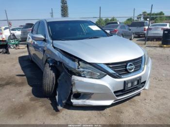  Salvage Nissan Altima
