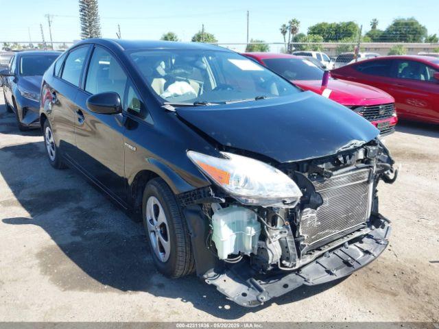  Salvage Toyota Prius