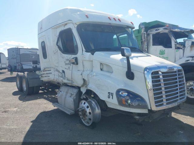  Salvage Freightliner Cascadia 113