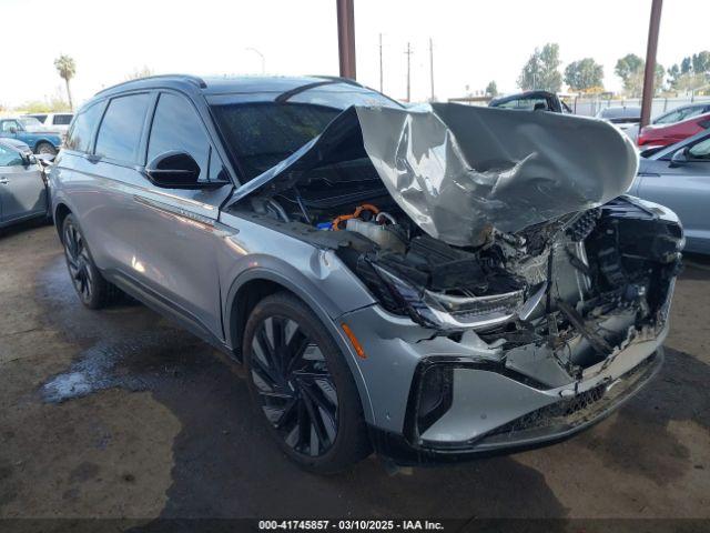  Salvage Lincoln Nautilus