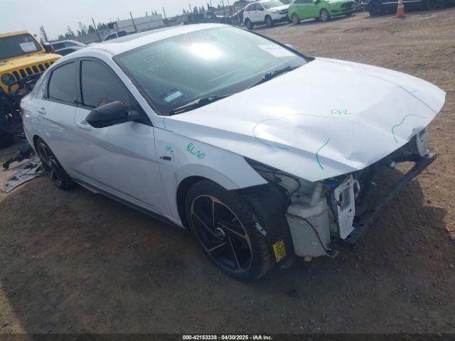  Salvage Hyundai ELANTRA