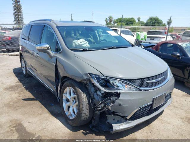  Salvage Chrysler Pacifica