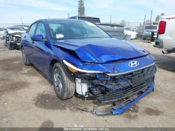  Salvage Hyundai ELANTRA