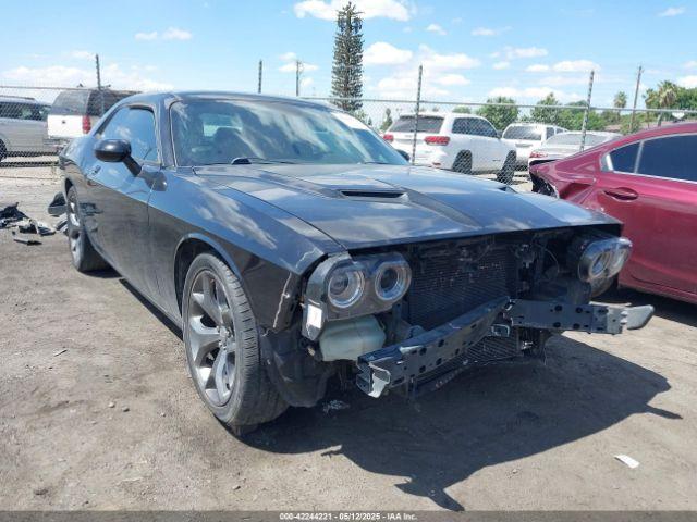  Salvage Dodge Challenger
